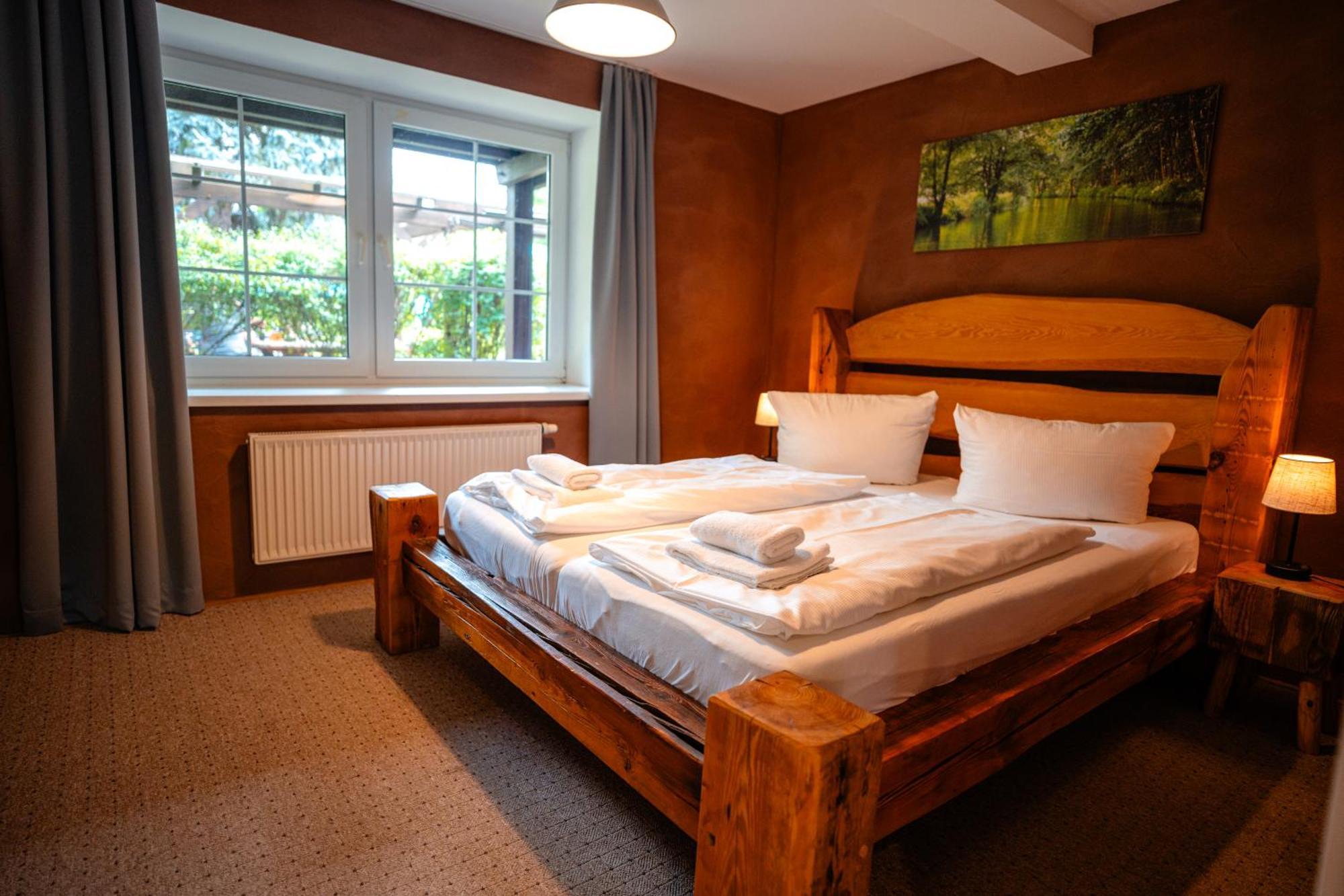 Hotel Kolonieschanke บวร์ก ภายนอก รูปภาพ